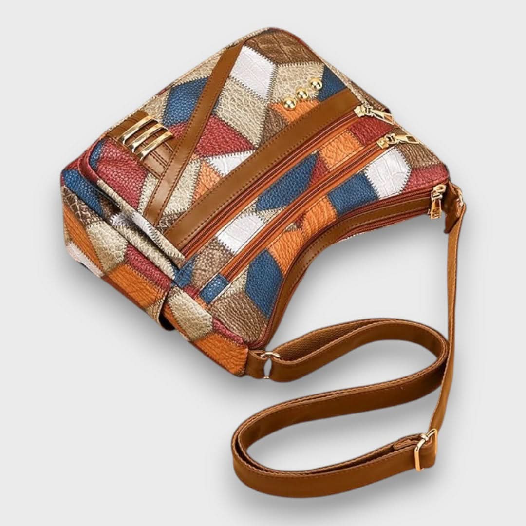 SOLARA | BOLSO DE HOMBRO CON DISEÑO DE REMACHES