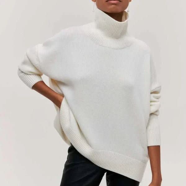 ARIA | SUÉTER OVERSIZE DE CUELLO TORTUGA