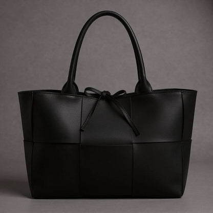 BOLSO DE CUERO SOFISTICADO