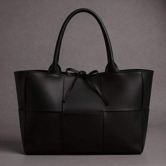 BOLSO DE CUERO SOFISTICADO
